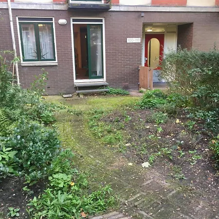 Ground Floor 70m2 With Garden Apartman